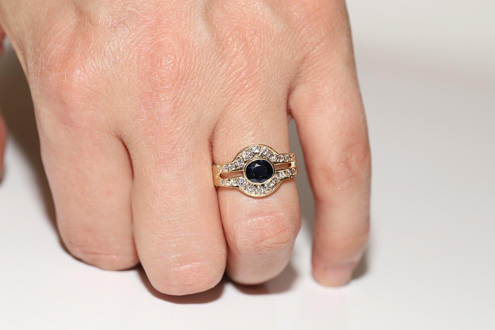 Vintage Circa 1980s 14k Gold Natural Diamond And Sapphire Decorated Ring  For Sale 5