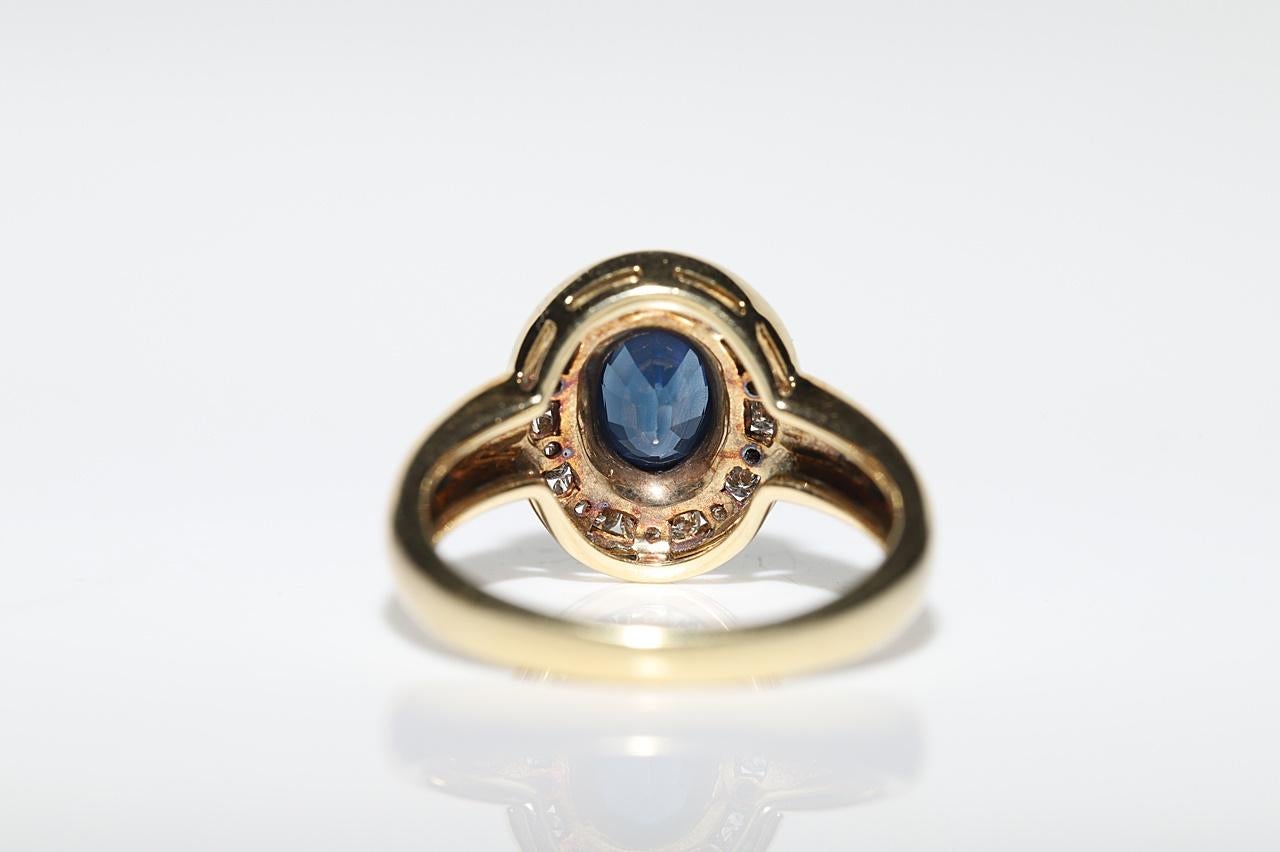 Vintage Circa 1980s 14k Gold Natural Diamond And Sapphire Decorated Ring  For Sale 7
