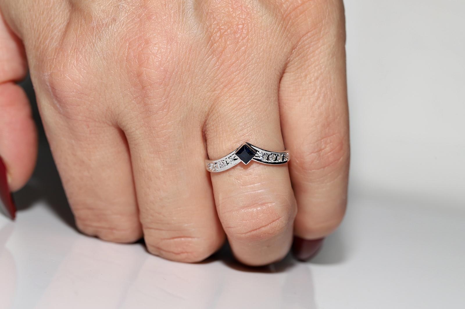 Vintage Circa 1980er Jahre 14k Gold Natürlicher Diamant und Saphir Dekorierter Ring im Angebot 8