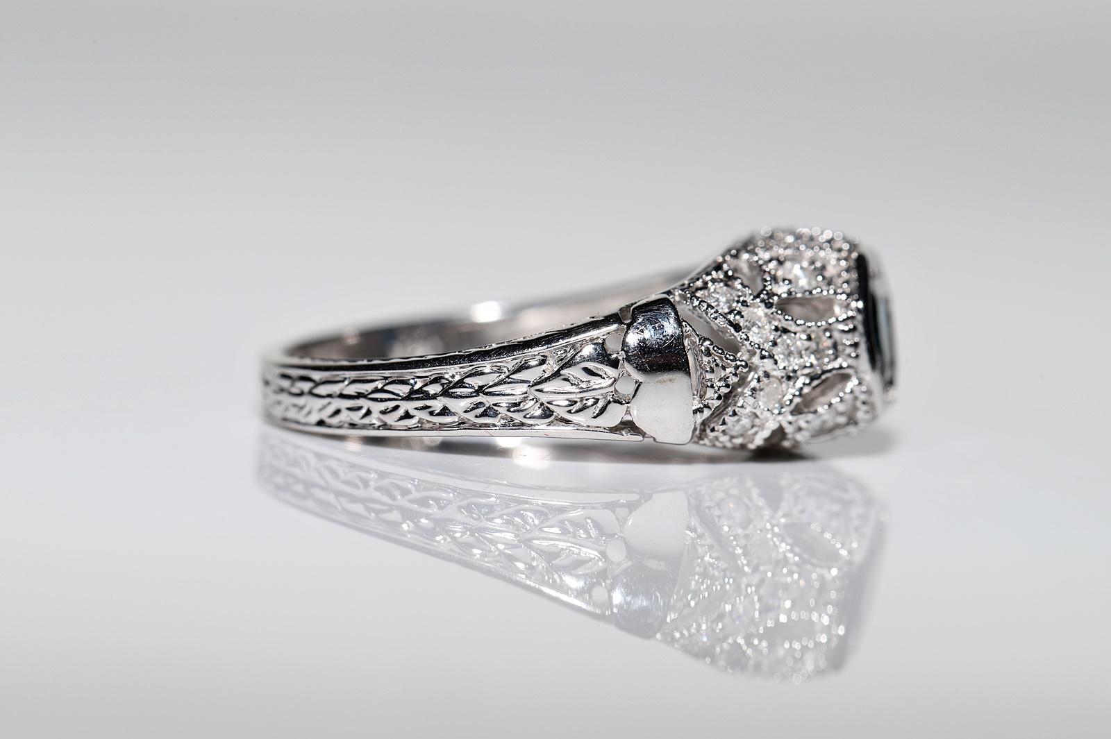 Vintage Circa 1980er Jahre 14k Gold Natürlicher Diamant und Saphir Dekorierter Ring Damen im Angebot