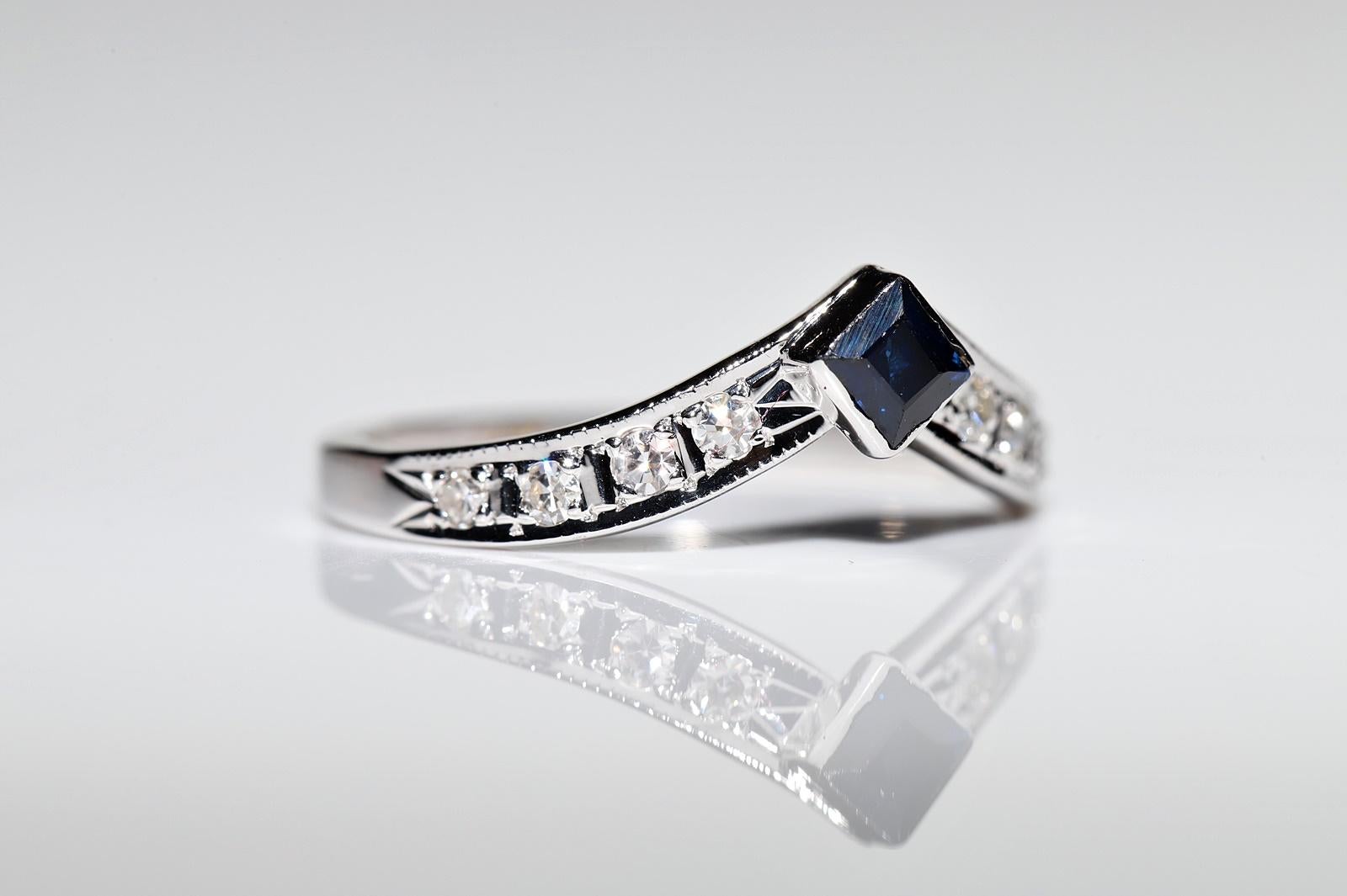Vintage Circa 1980er Jahre 14k Gold Natürlicher Diamant und Saphir Dekorierter Ring im Angebot 1