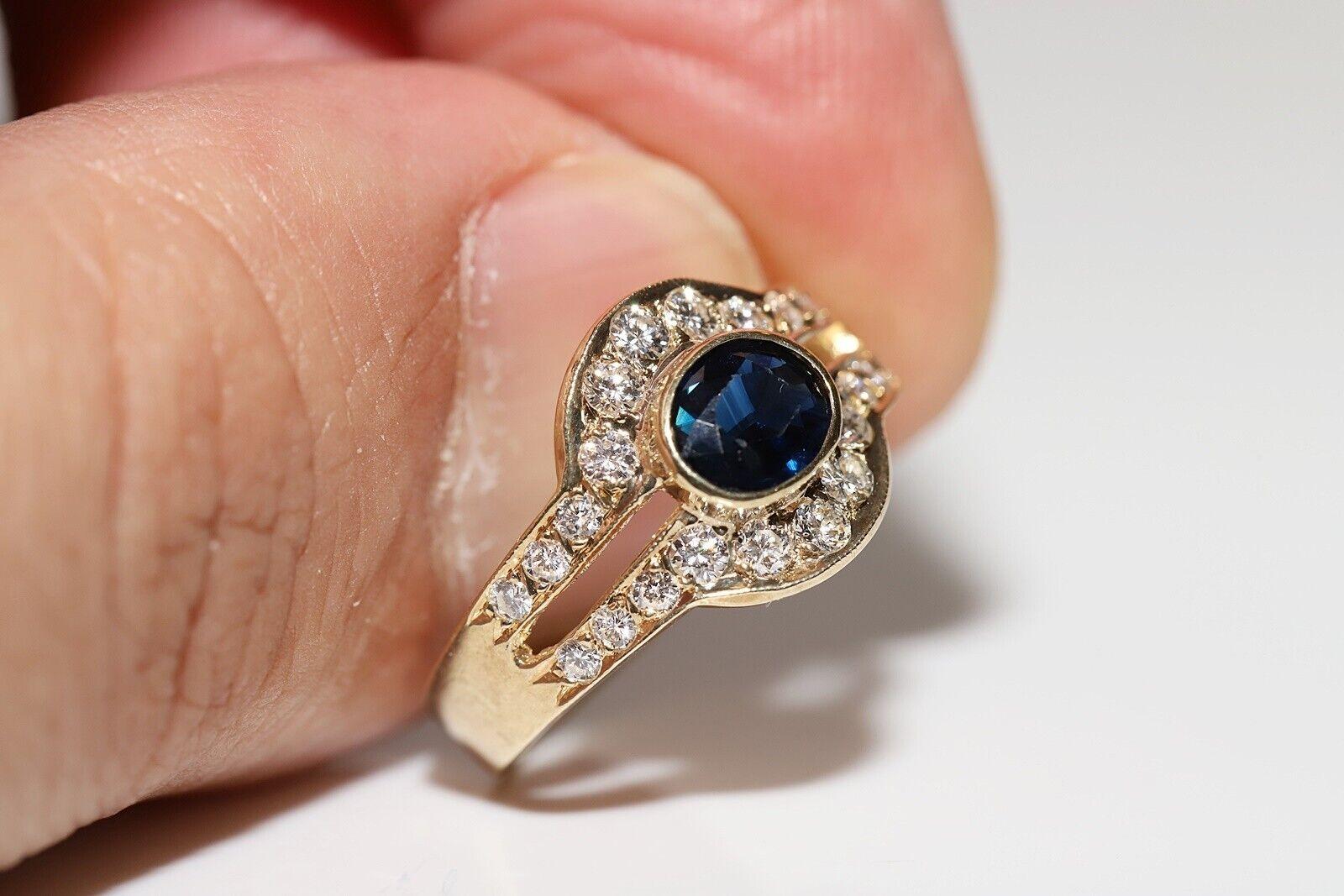 Vintage Circa 1980s 14k Gold Natural Diamond And Sapphire Decorated Ring  For Sale 2