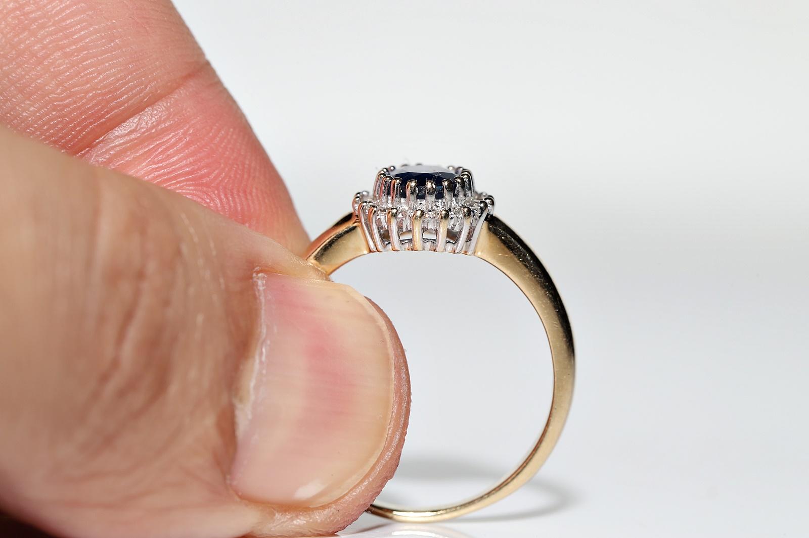 Vintage Circa 1980s 14k Gold Natural Diamond And Sapphire Decorated Ring  For Sale 3