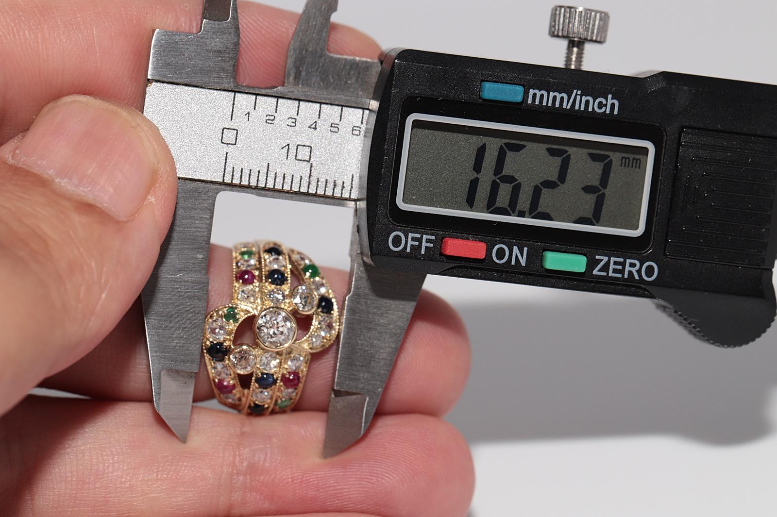 Vintage CIRCA 1980s 14k Gold Natürlicher Diamant und Saphir Smaragd Rubin Ring im Angebot 11