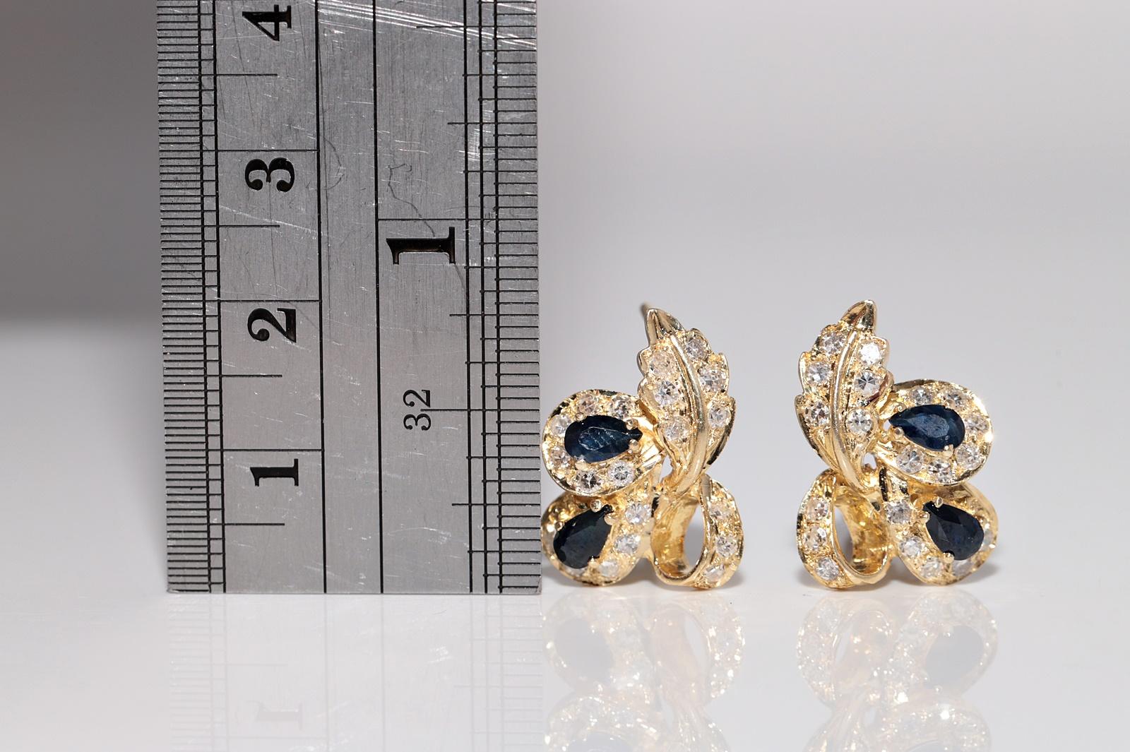 Rétro Orecchino stile foglia in oro 14k con diamante naturale e zaffiro, CIRCA 1980 in vendita