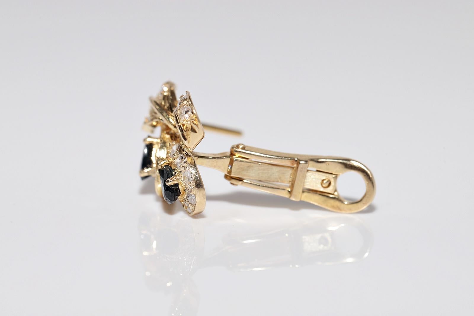 Orecchino stile foglia in oro 14k con diamante naturale e zaffiro, CIRCA 1980 in vendita 1