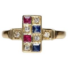 Vintage Circa 1980s 18k Gold Natural Diamond And Sapphire Ruby Square Ring