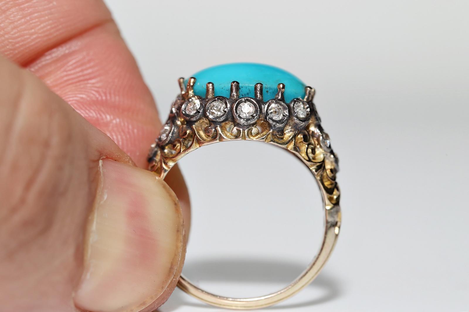 Vintage Circa 1980s 14k Gold Natural Diamond And Turquoise Decorated Ring  For Sale 4
