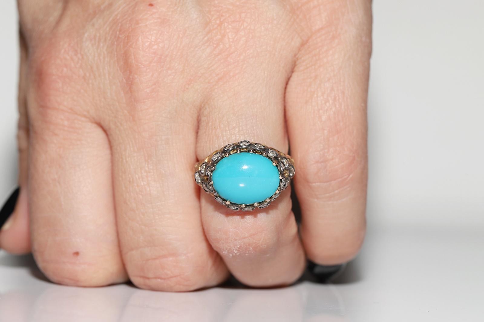 Retro Vintage Circa 1980s 14k Gold Natural Diamond And Turquoise Decorated Ring  For Sale