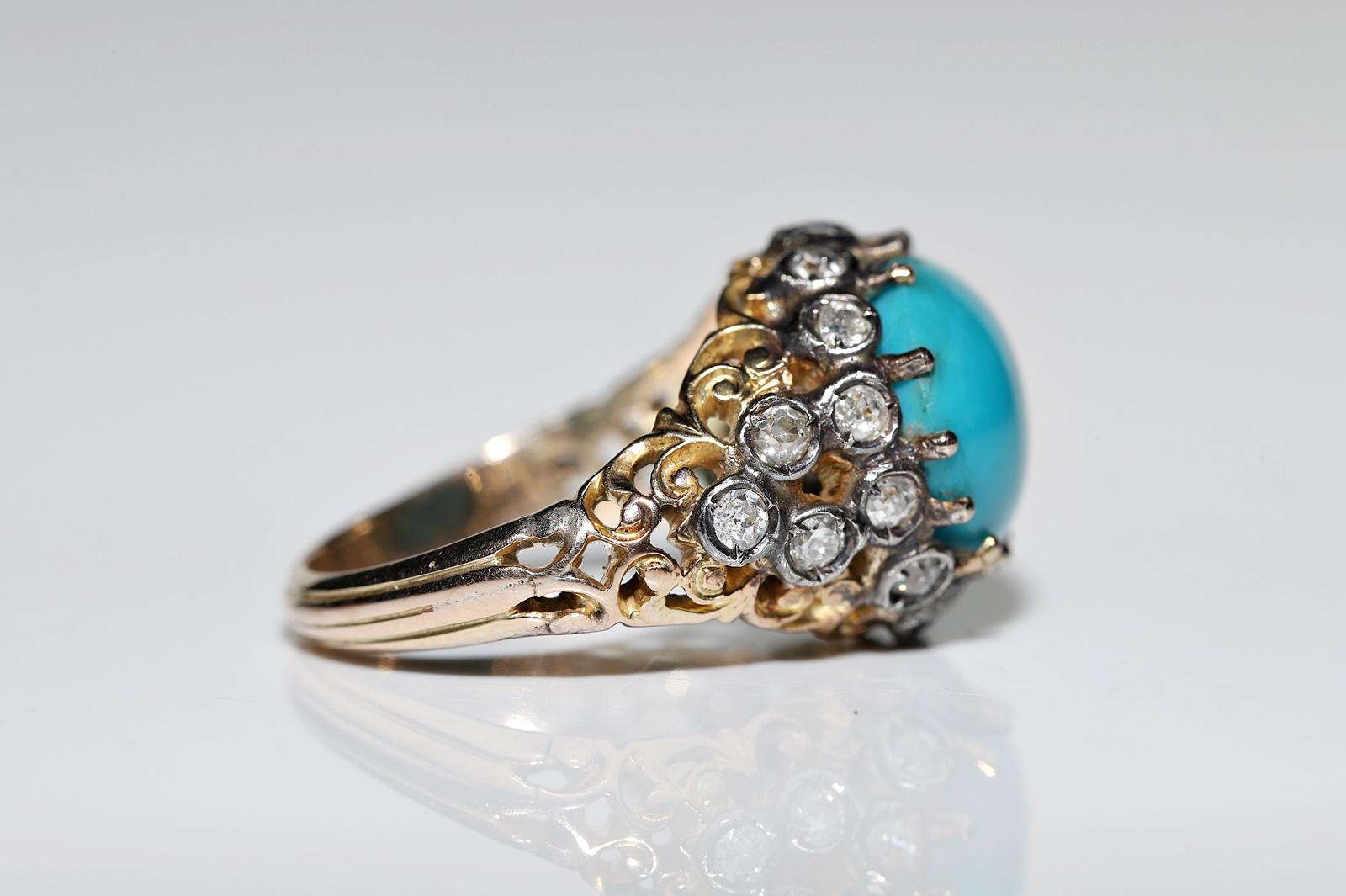 Vintage Circa 1980s 14k Gold Natural Diamond And Turquoise Decorated Ring  For Sale 3