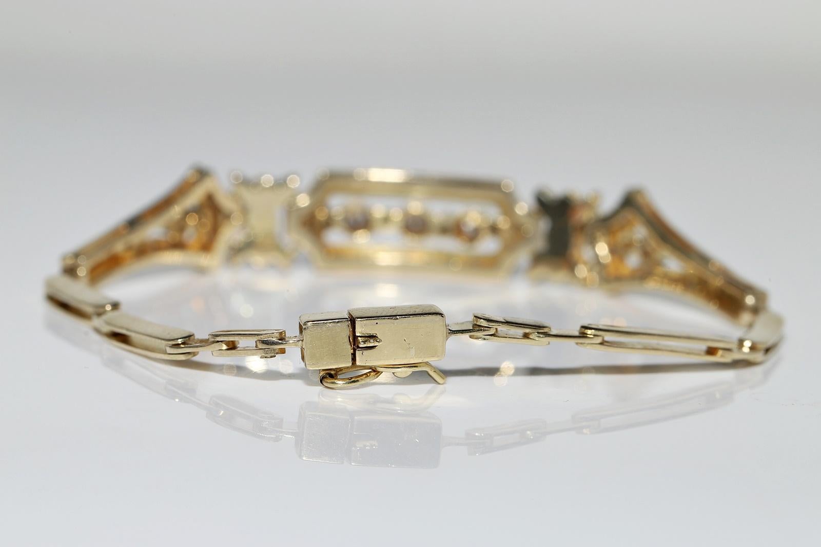 Vintage Circa 1980s  14k Gold Natural Diamond Decorated Bracelet  For Sale 4
