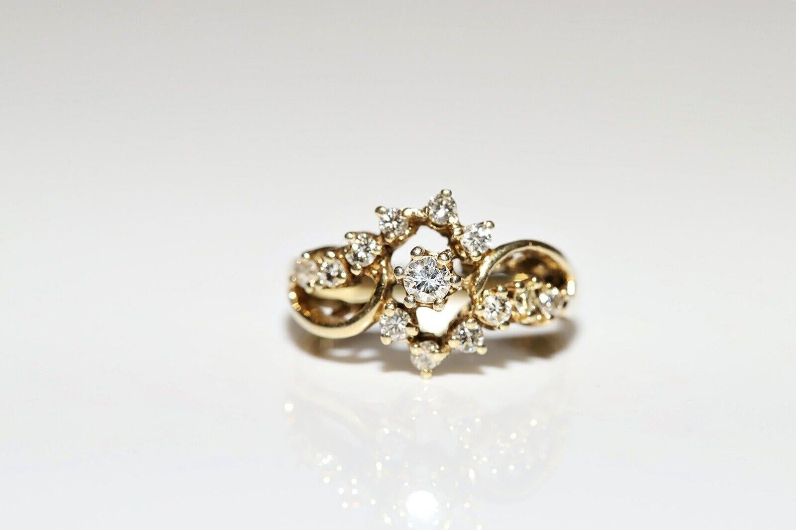 Retro Vintage Circa 1980s 14k Gold Natural Diamond Decorated Cluster Ring  For Sale