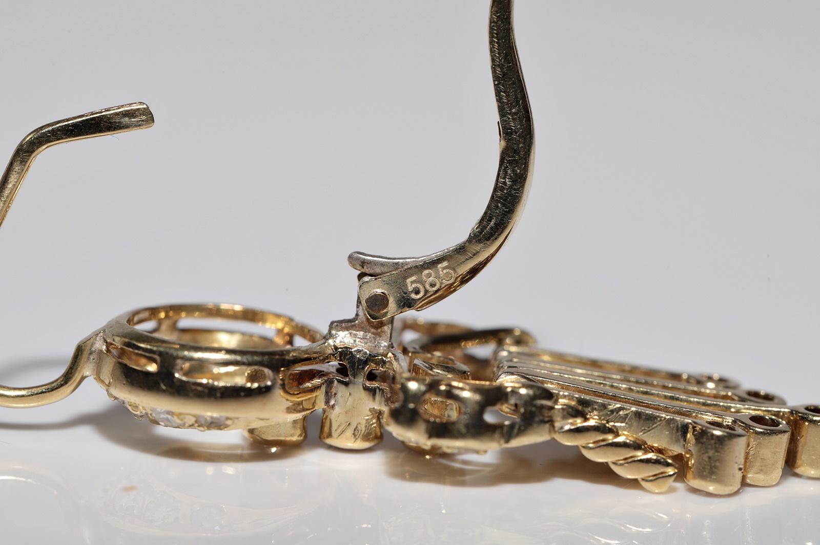 Vintage Circa 1980er Jahre 14k Gold Natürlicher Diamant Dekorierter Tropfenohrring im Angebot 3