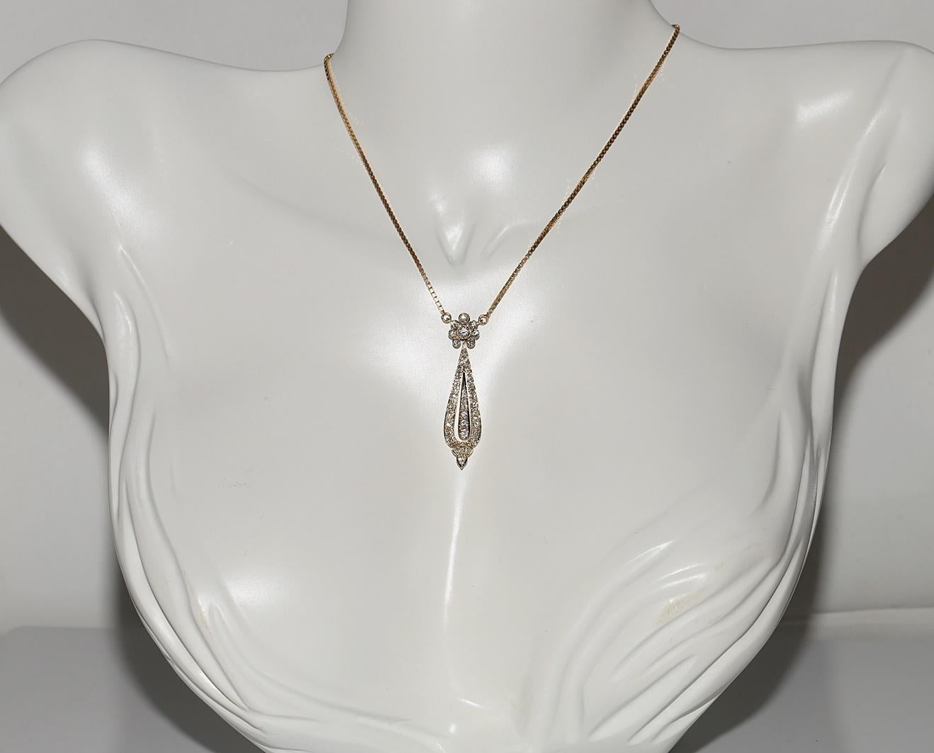 In very good condition.
Total weight is 7 grams.
Totally is diamond 1.20 ct.
The diamond is has G-H color and vvs-vs clarity.
Total lenght is chain 40 cm.
Please contact for any questions.