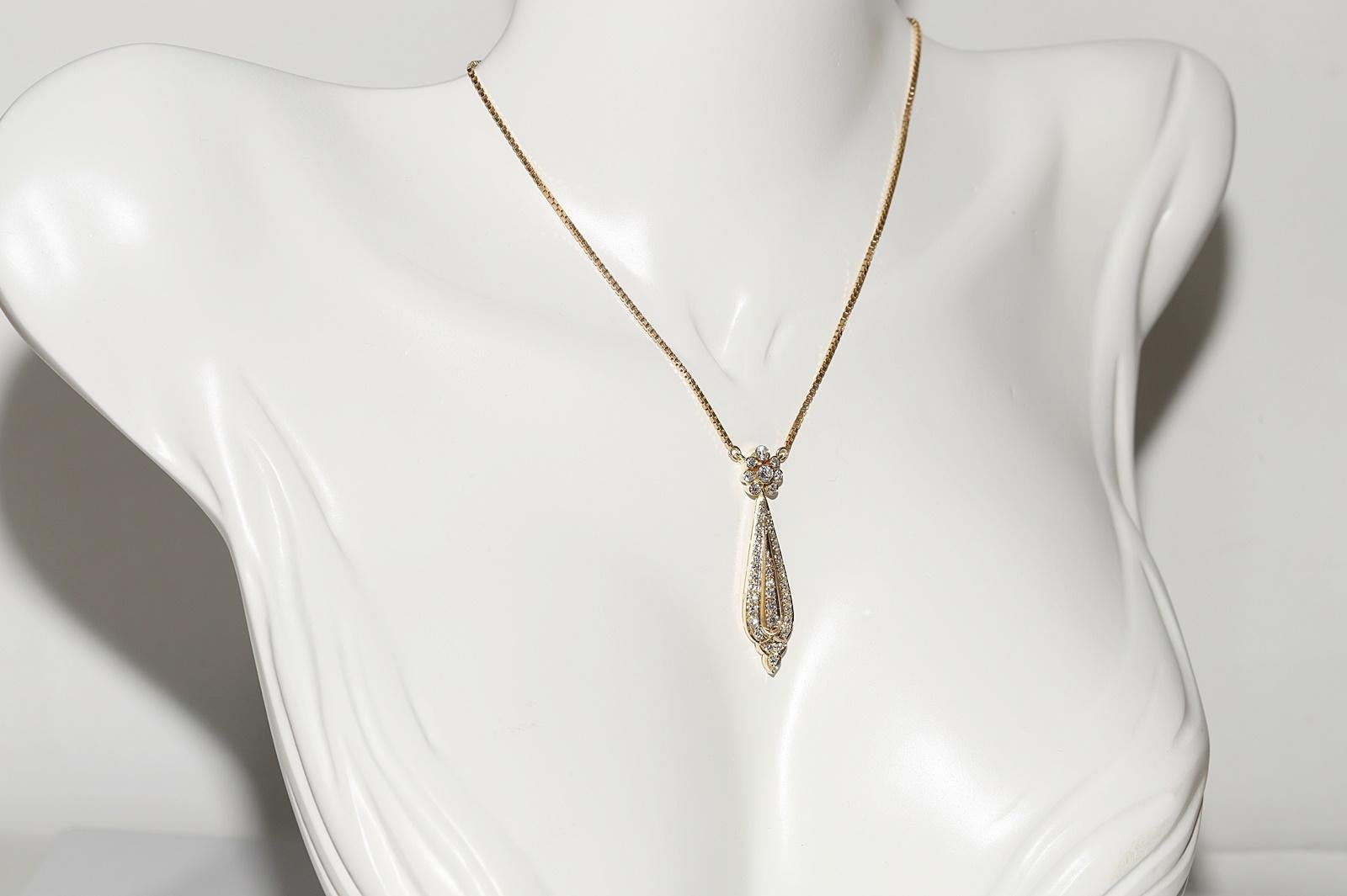 Brilliant Cut Vintage Circa 1980s 14k Gold Natural Diamond Decorated Drop Pendant Necklace For Sale