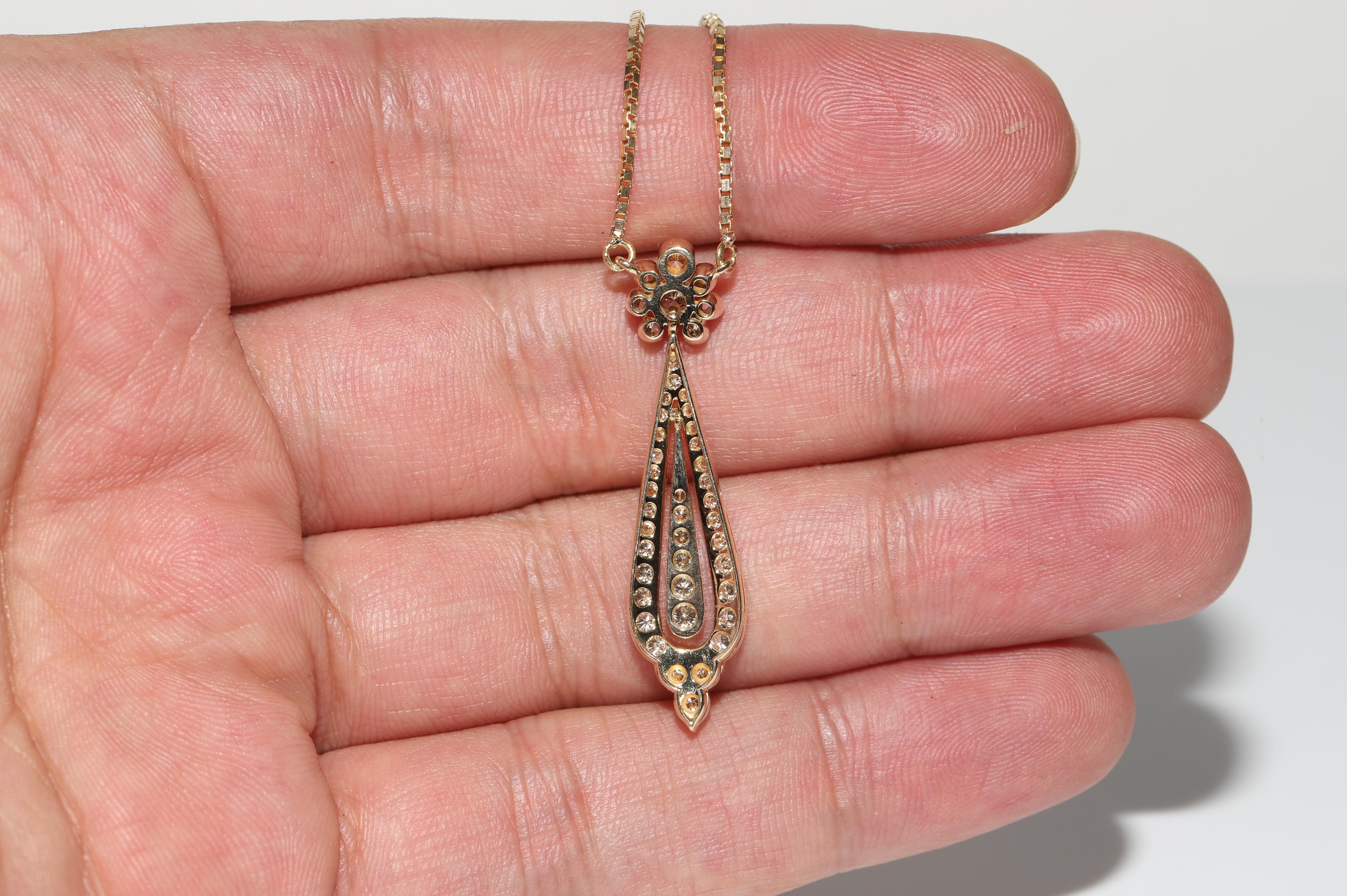 Vintage Circa 1980s 14k Gold Natural Diamond Decorated Drop Pendant Necklace For Sale 2