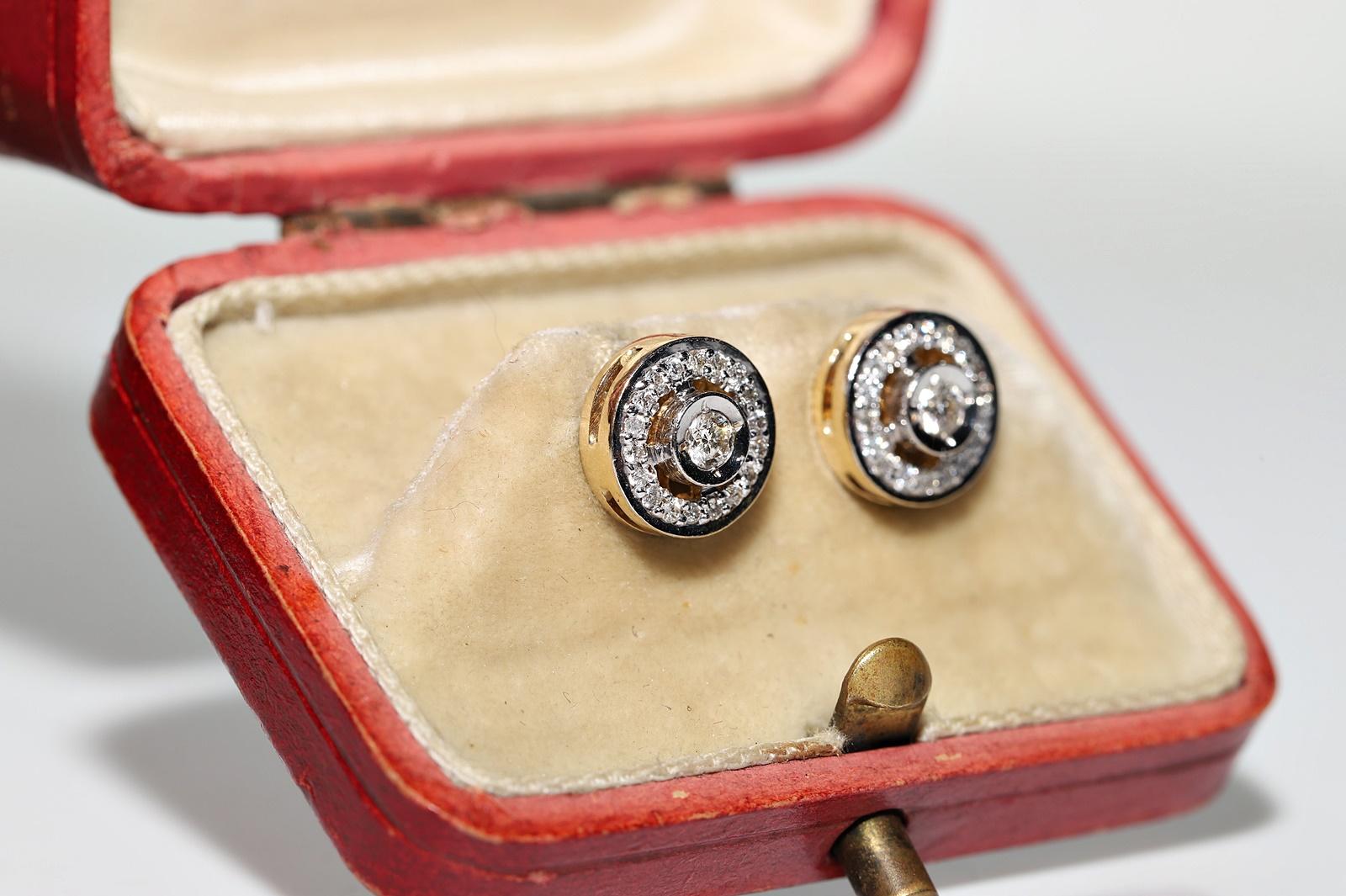 Vintage Circa 1980er Jahre 14k Gold Natürlicher Diamant-Ohrring mit Dekoration (Brillantschliff) im Angebot