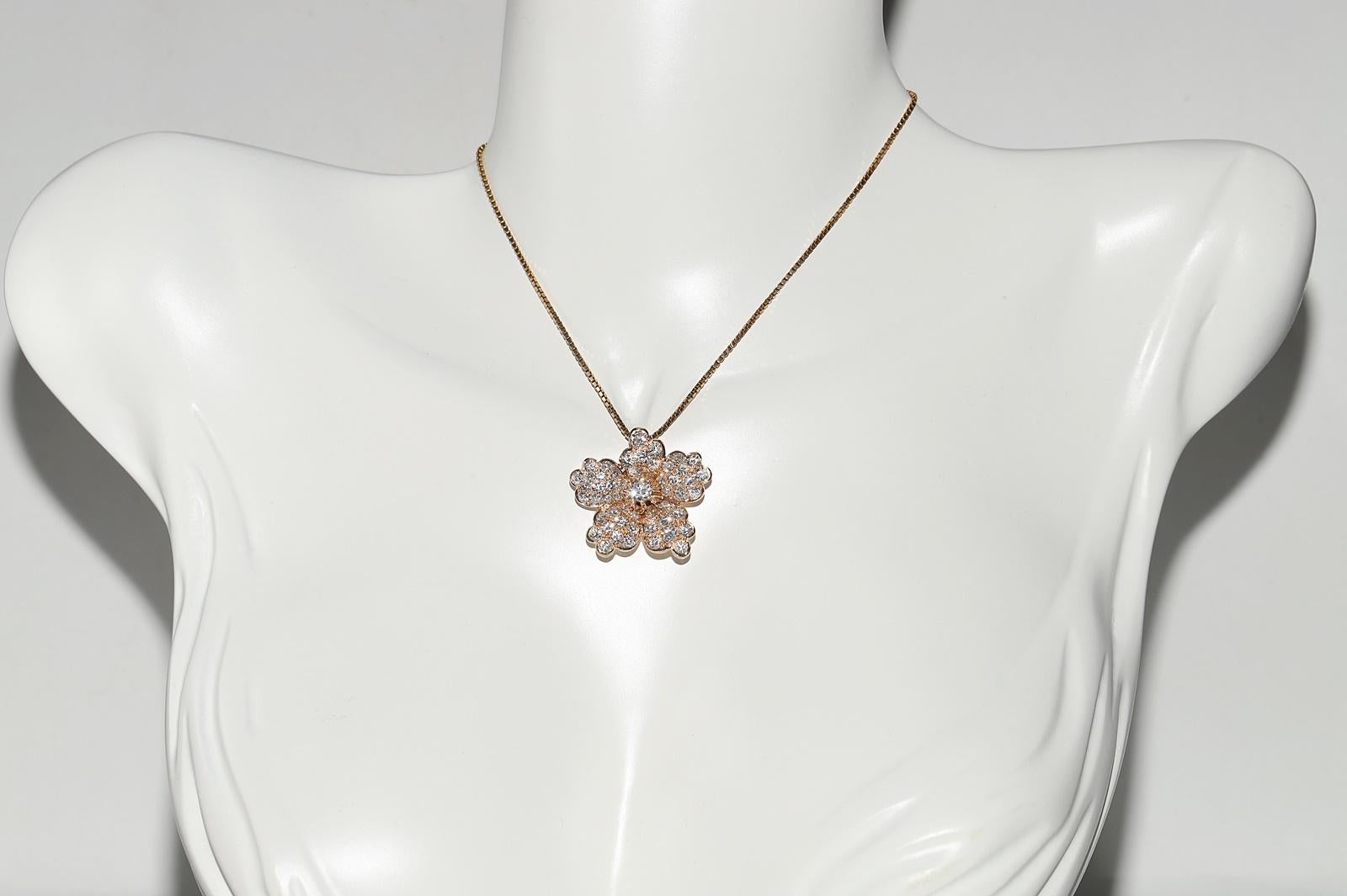 In sehr gutem Zustand.
Das Gesamtgewicht beträgt 8 Gramm.
Insgesamt ist Diamant etwa 3,30 ct.
Der Diamant ist F-G-H Farbe und vvs-vs Klarheit.
Die Gesamtlänge der Kette beträgt 50 cm.
Bitte kontaktieren Sie uns bei Fragen.