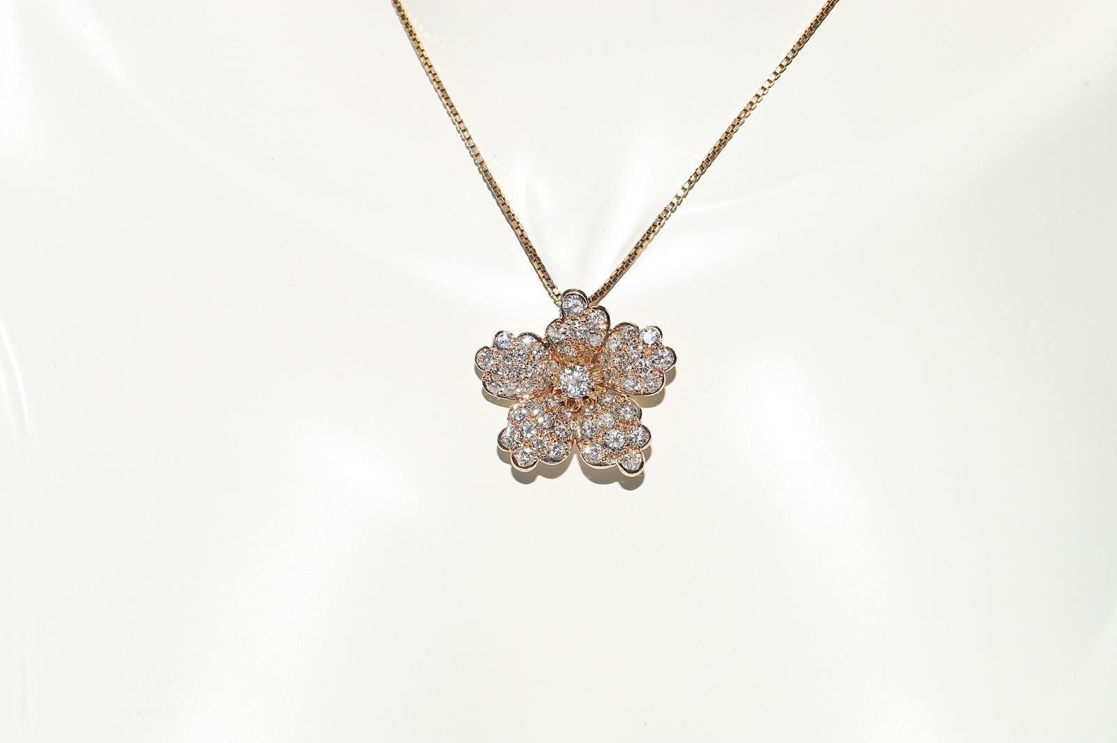 Vintage Circa 1980er Jahre 14k Gold Natürlicher Diamant Deko-Blumen-Anhänger Halskette (Retro) im Angebot
