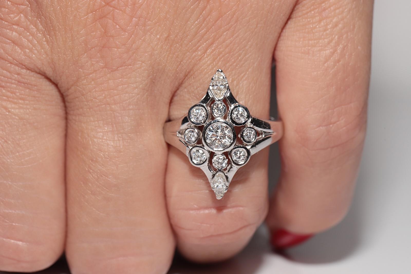 Vintage CIRCA 1980s 14k Gold Natürlicher Diamant Verziert Navette Design Ring im Angebot 9