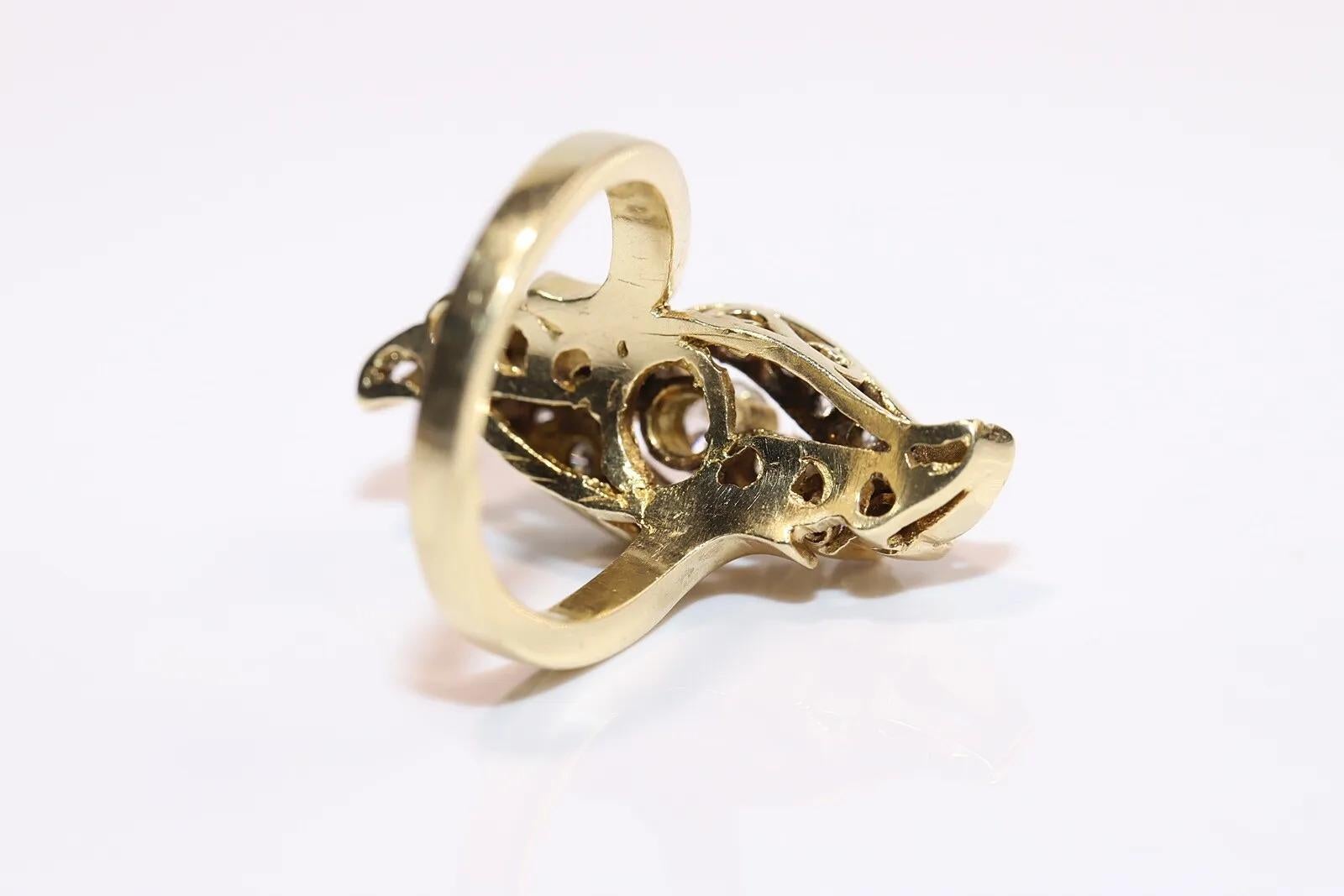 Vintage Circa 1980er Jahre 14k Gold Natürlicher Diamant Dekorierter Navette Ring im Angebot 1