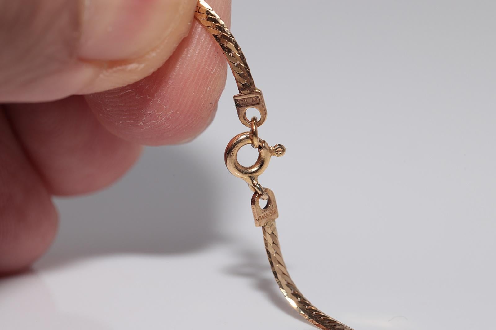 Vintage Circa 1980er Jahre 14k Gold Natürlicher Diamant Dekorierter Anhänger Halskette im Angebot 4
