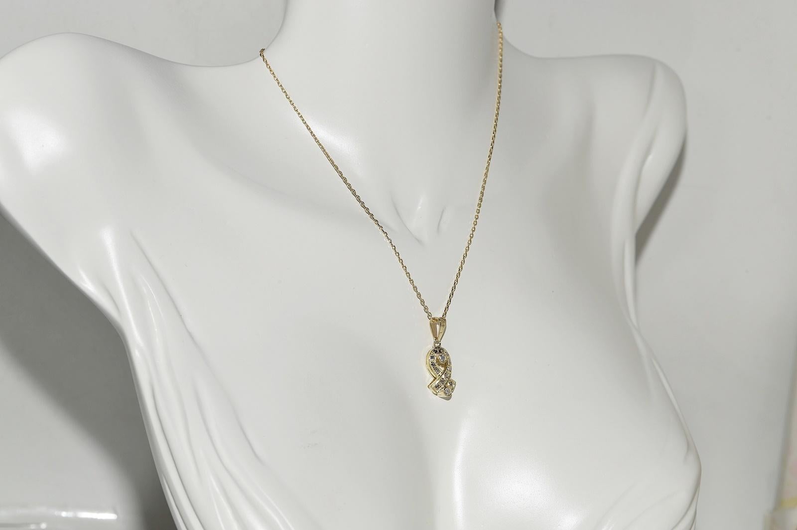 Brilliant Cut Vintage Circa 1980s 14k Gold Natural Diamond Decorated Pendant Necklace For Sale