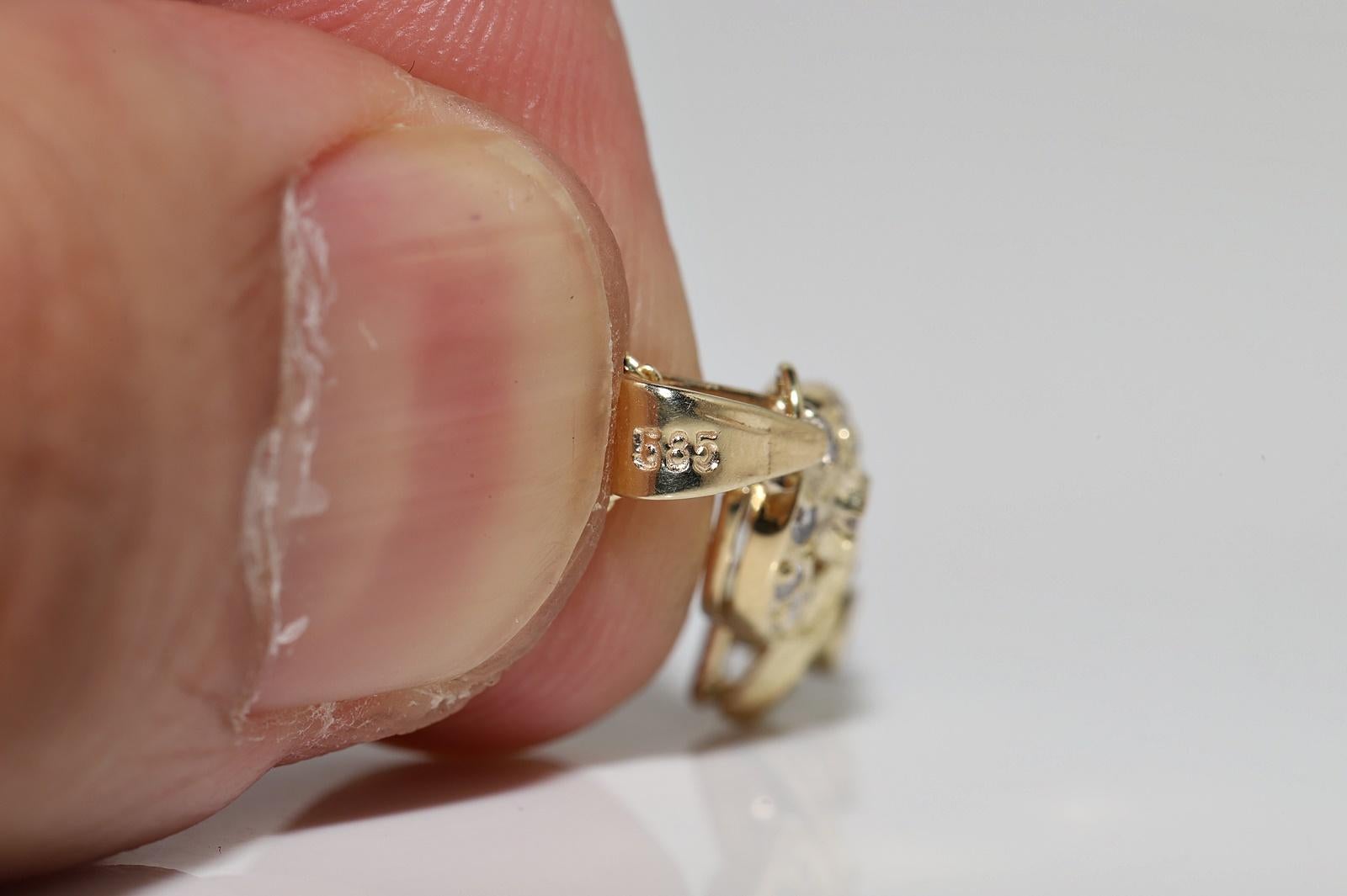 Vintage Circa 1980er Jahre 14k Gold Natürlicher Diamant Dekorierter Anhänger Halskette im Angebot 3