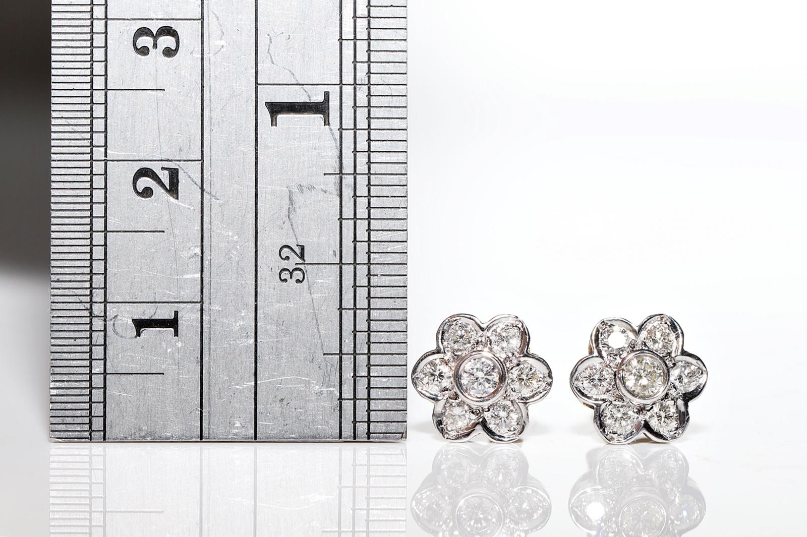 Vintage Circa 1980s 14k Gold Natural Diamond Decorated Pretty Earring  In Good Condition For Sale In Fatih/İstanbul, 34