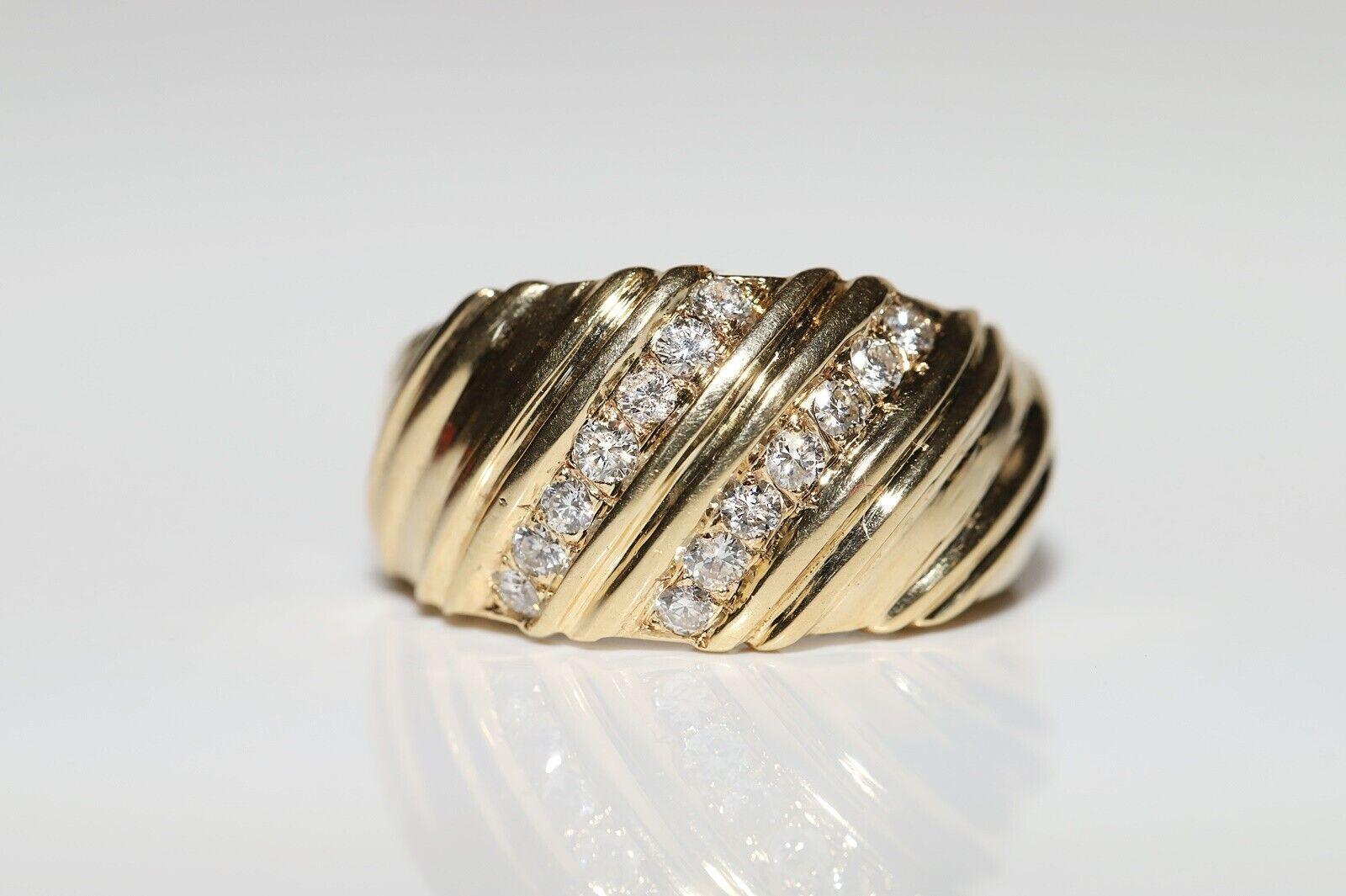 Vintage Circa 1980s 14k Gold Natural Diamond Decorated Ring  For Sale 6