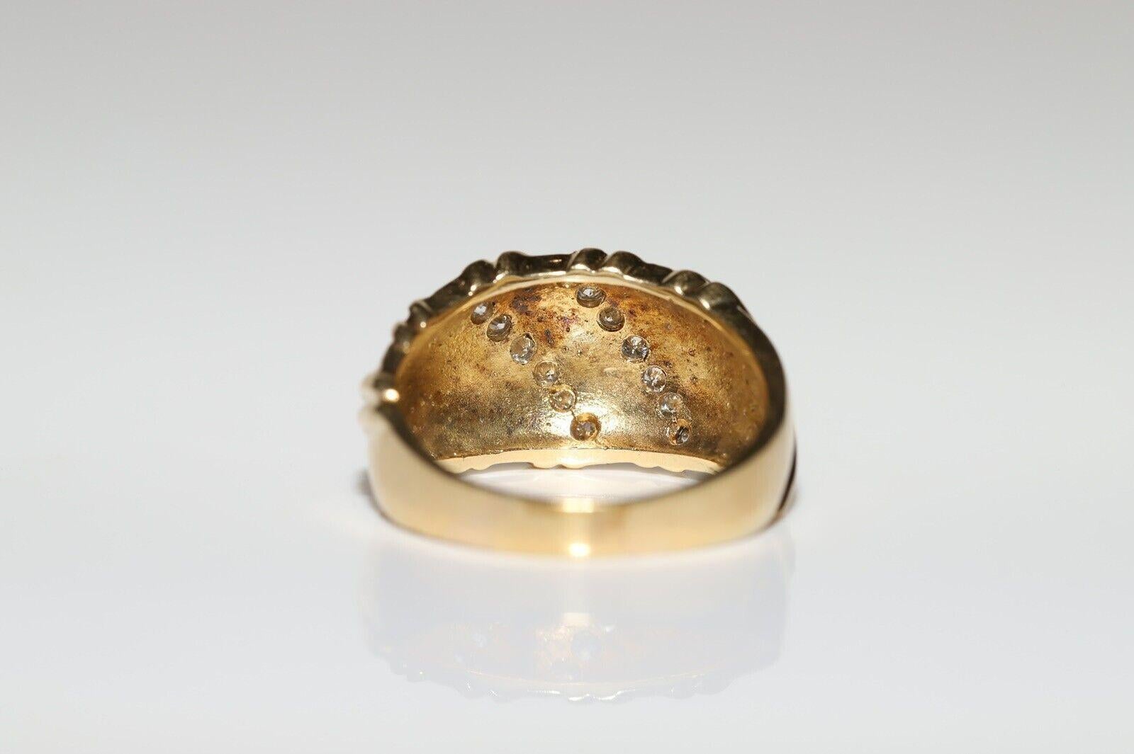 Retro Vintage Circa 1980s 14k Gold Natural Diamond Decorated Ring  For Sale