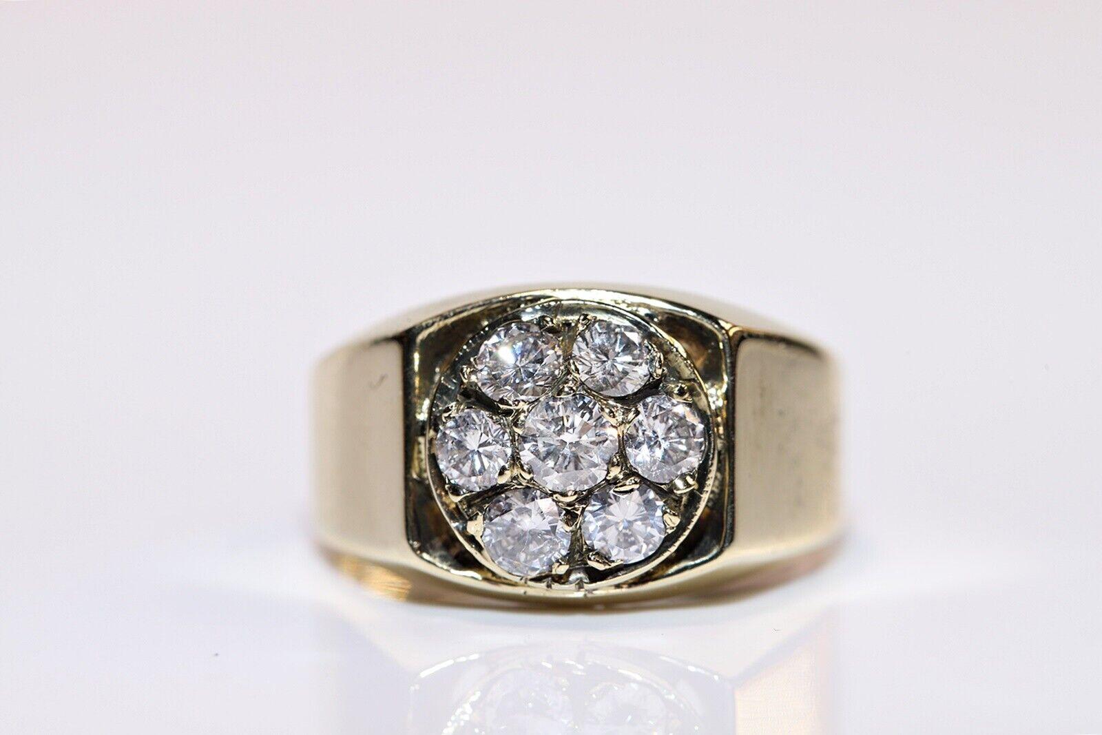 Retro Vintage Circa 1980s 14k Gold Natural Diamond Decorated Ring  For Sale