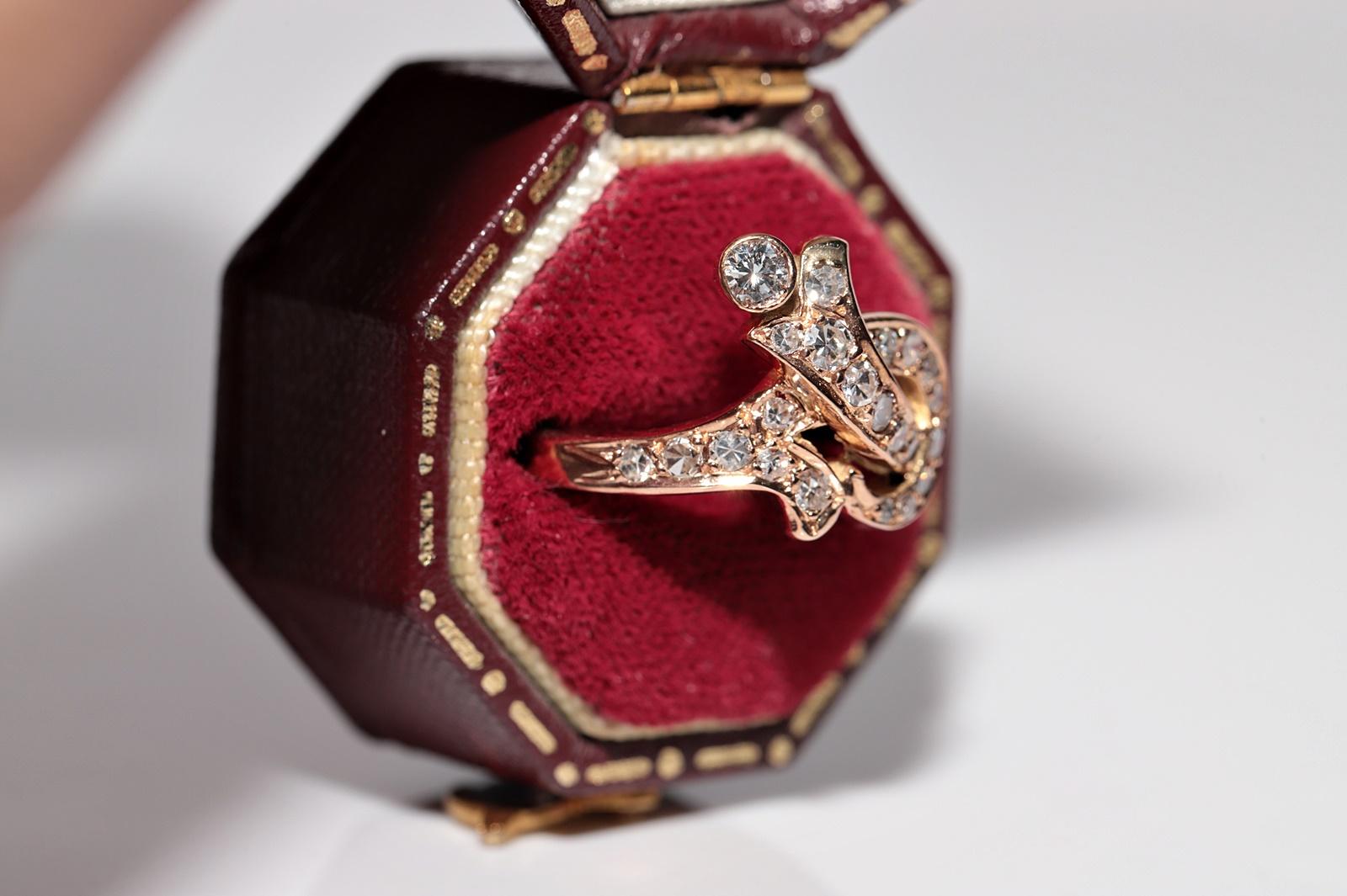 Vintage Circa 1980er Jahre 14k Gold Natürlicher Diamant Dekorierter Vintage-Ring (Retro) im Angebot
