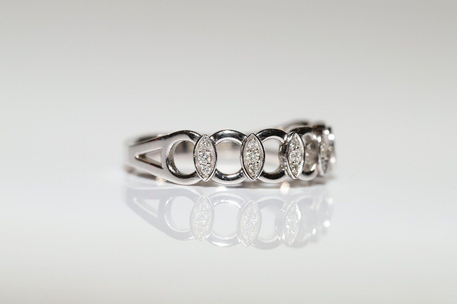 Vintage Circa 1980er Jahre 14k Gold Natürlicher Diamant Dekorierter Vintage-Ring (Brillantschliff) im Angebot