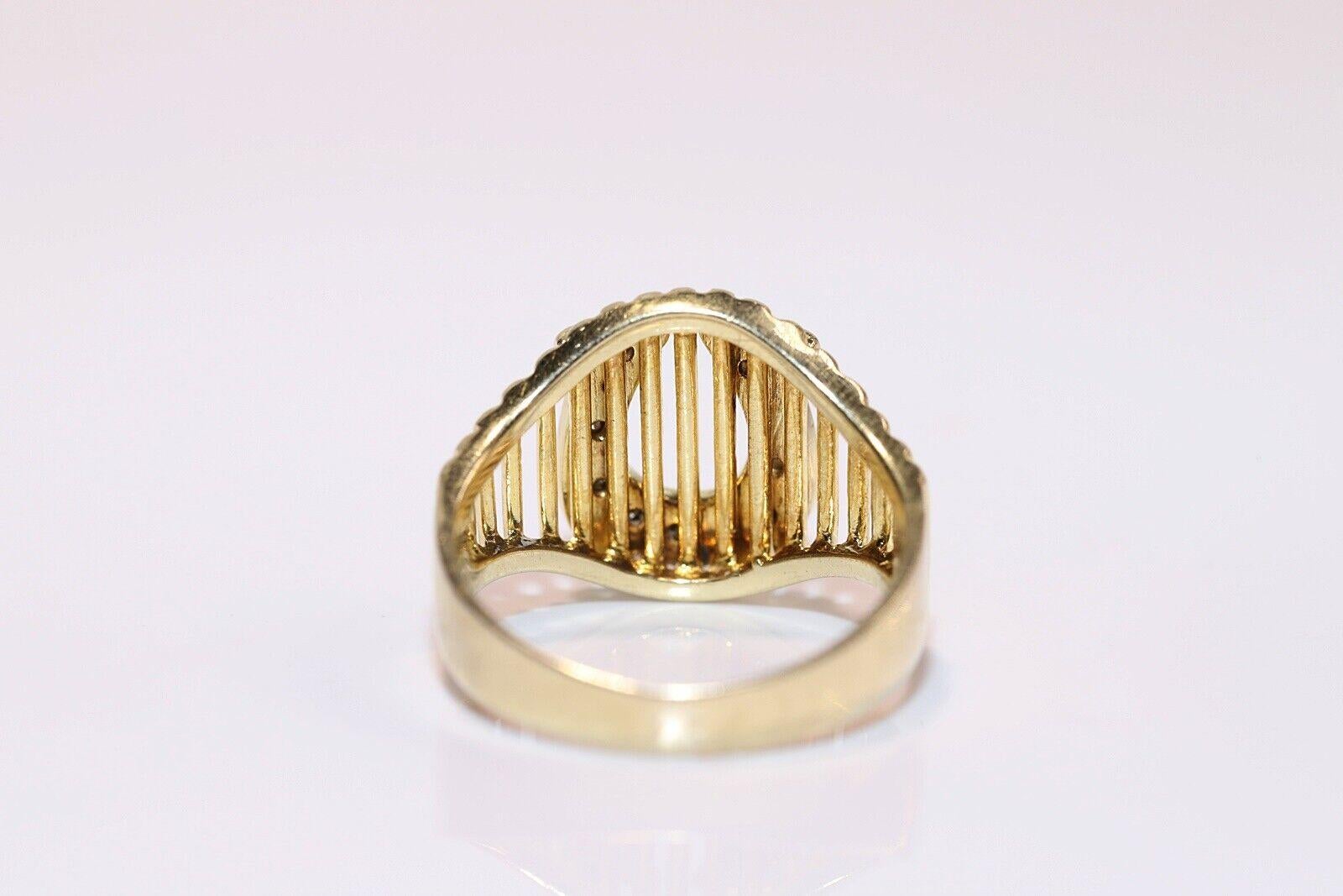 Vintage Circa 1980s 14k Gold Natural Diamond Decorated Ring In Good Condition For Sale In Fatih/İstanbul, 34