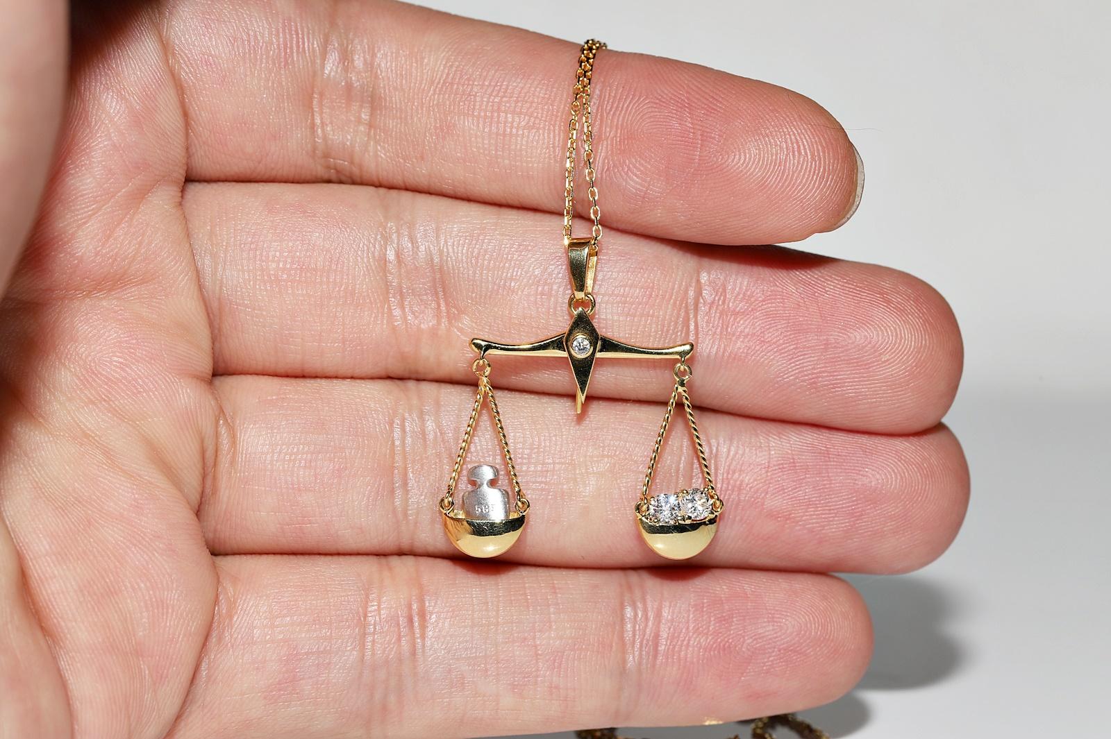 Collier pendentif vintage des années 1980 en or 14 carats décoré d'écailles décorées de diamants naturels  en vente 1
