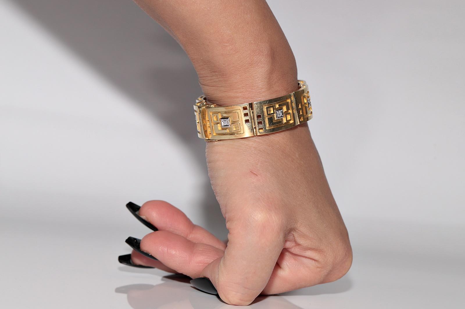 Vintage Circa 1980er Jahre 14k Gold natürlicher Diamant verziertes starkes Vintage-Armband im Angebot 12