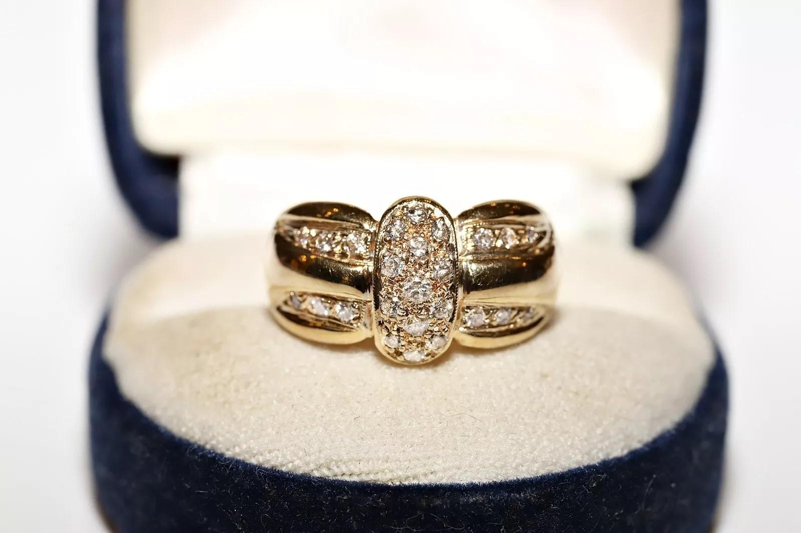 Anello forte decorato con diamanti naturali in oro 14k CIRCA 1980 in vendita 1