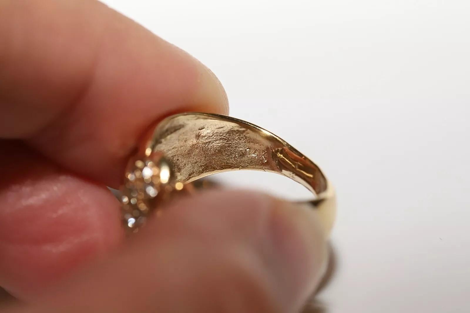 Anello forte decorato con diamanti naturali in oro 14k CIRCA 1980 in vendita 3