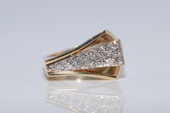 Vintage Circa 1980er Jahre 14k Gold Natürlicher Diamant Dekorierter starker Ring