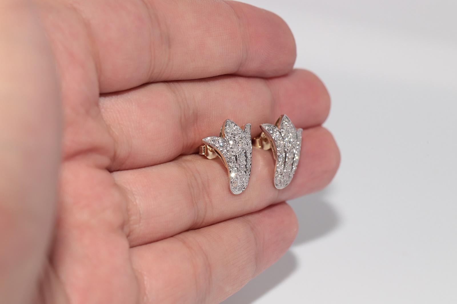 Vintage CIRCA 1980s 14k Gold natürlichen Diamanten verziert Tulpe Stil Ohrring im Zustand „Gut“ im Angebot in Fatih/İstanbul, 34
