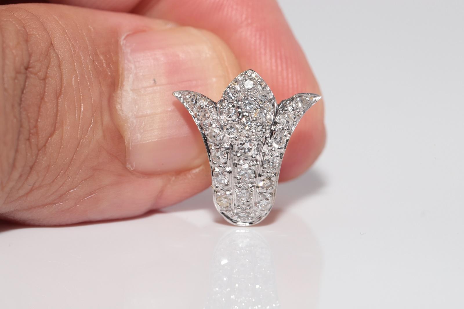 Vintage CIRCA 1980s 14k Gold natürlichen Diamanten verziert Tulpe Stil Ohrring Damen im Angebot