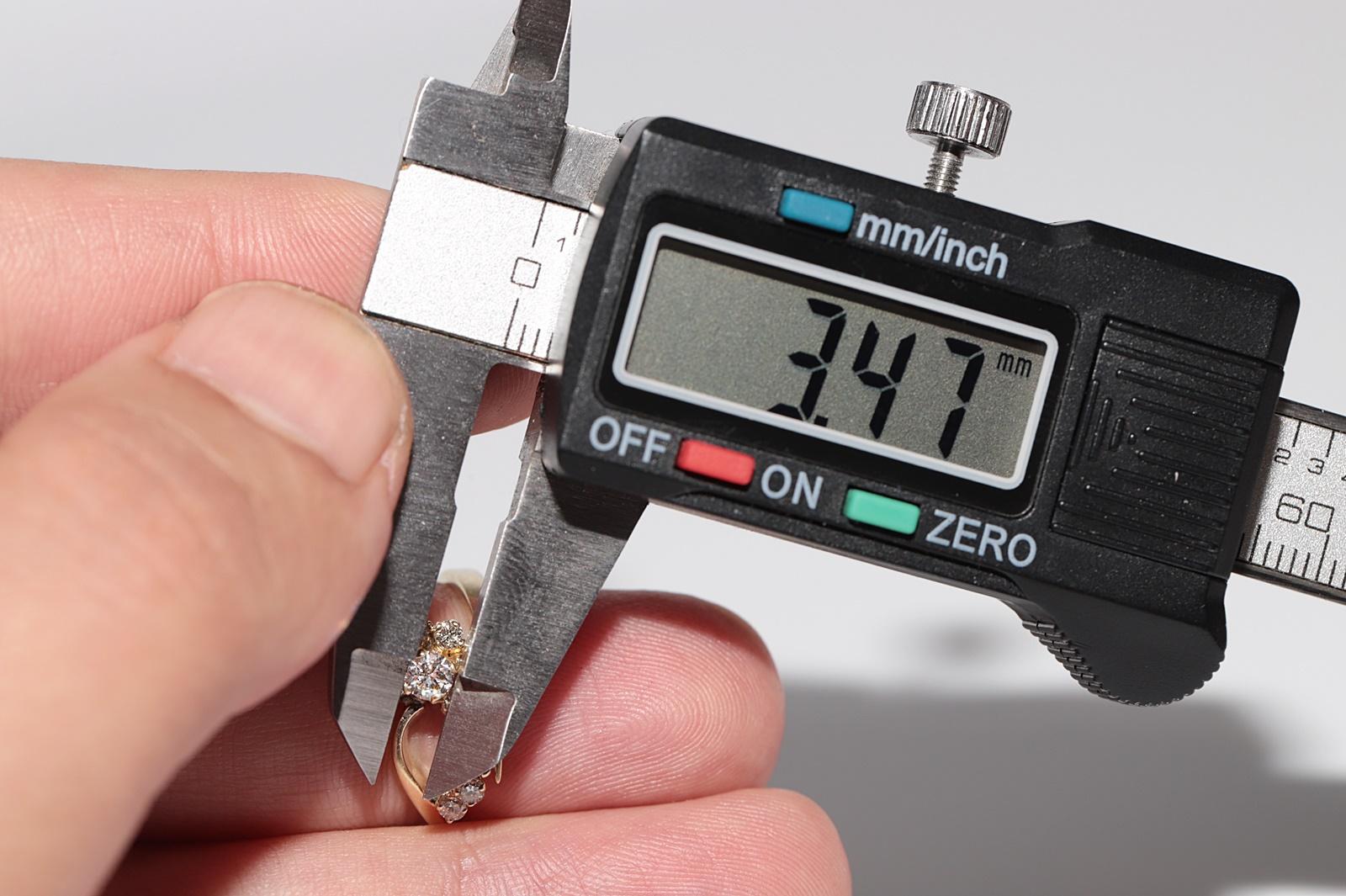 Anello stile fiori con diamanti naturali in oro 14k CIRCA 1980 in vendita 5