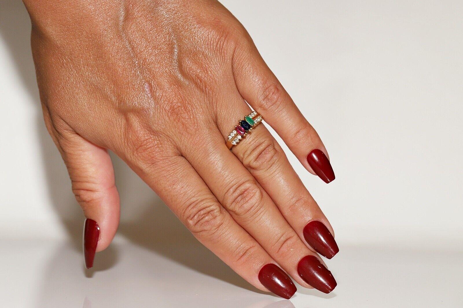 Vintage CIRCA 1980s 14k Gold Natürlicher Diamant Saphir und Smaragd Rubin Ring Damen im Angebot