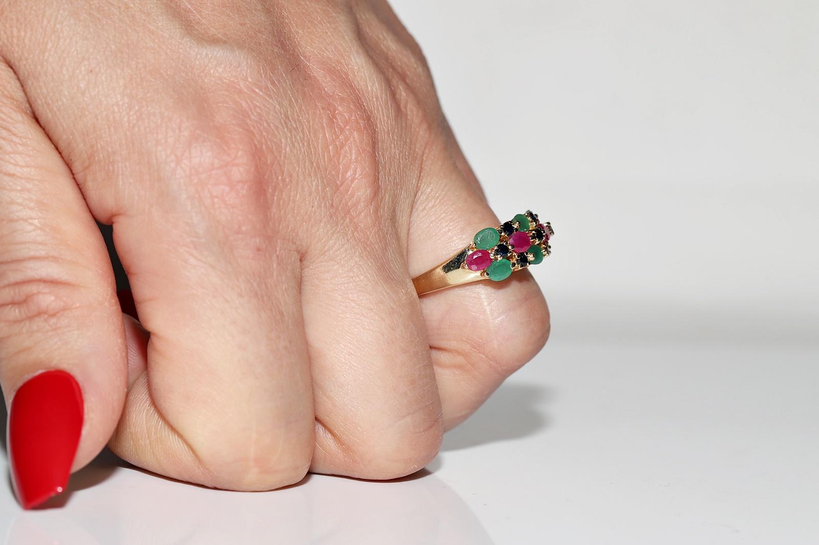 Brilliant Cut Vintage Circa 1980s 14k Gold Natural Emerald And Sapphire Ruby Decorated Ring For Sale