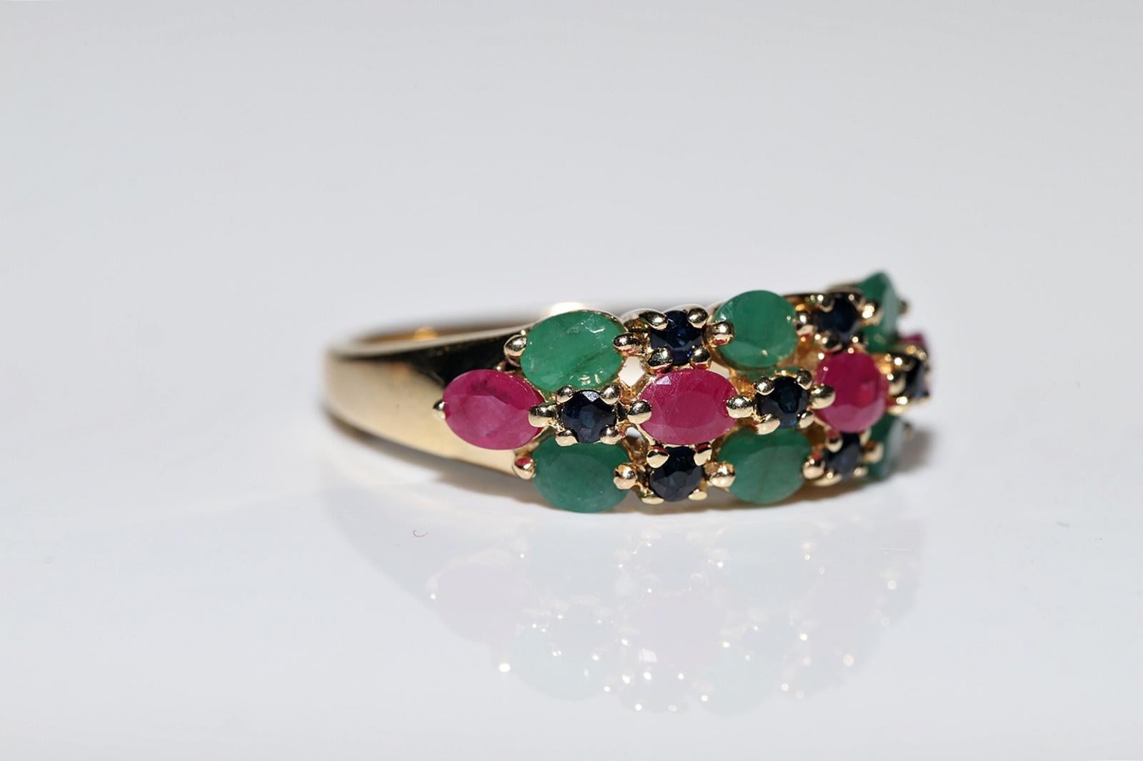 Vintage Circa 1980s 14k Gold Natural Emerald And Sapphire Ruby Decorated Ring For Sale 1