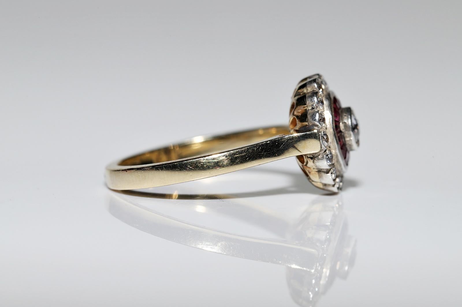 Vintage Circa 1980s 14k Gold Top Silver Natural Diamond And Caliber Ruby Ring In Good Condition For Sale In Fatih/İstanbul, 34