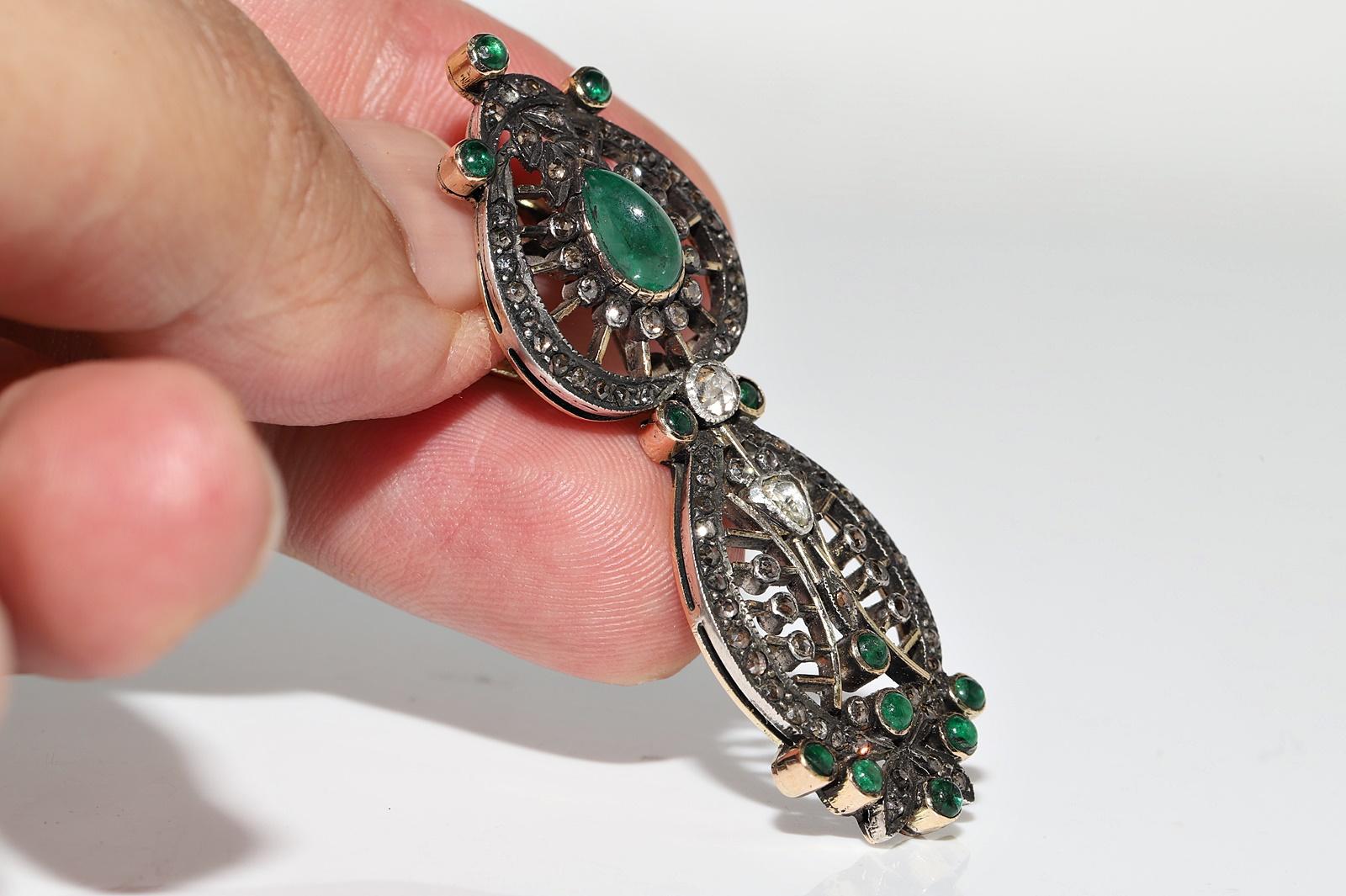 Vintage Circa 1980er Jahre 14k Gold Top Silber Natürlicher Rosenschliff Diamant Smaragd Ohrring im Angebot 7