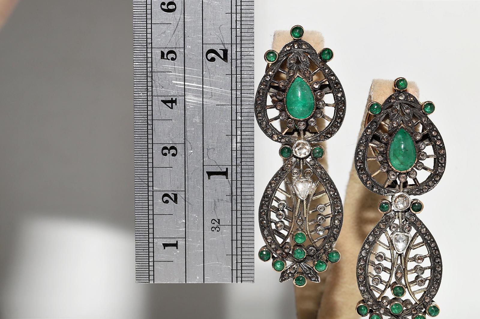 Vintage Circa 1980er Jahre 14k Gold Top Silber Natürlicher Rosenschliff Diamant Smaragd Ohrring (Retro) im Angebot