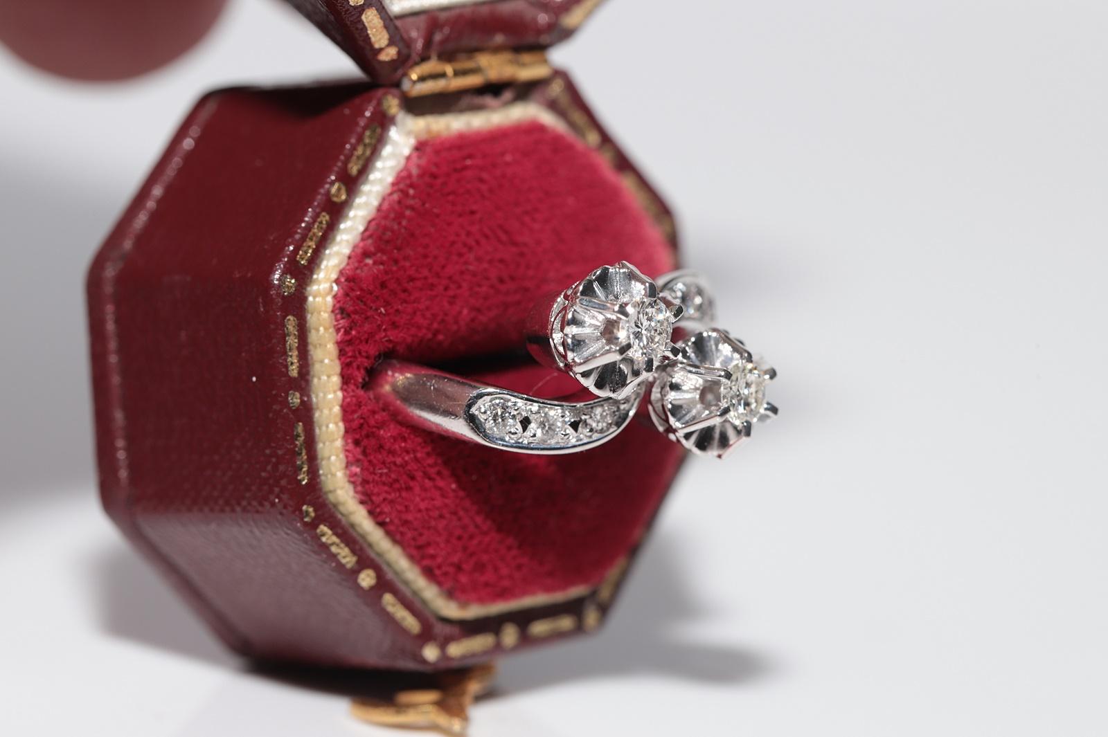 Retro Vintage Circa 1980s 14k White Gold Natural Diamond Decorated Ring For Sale